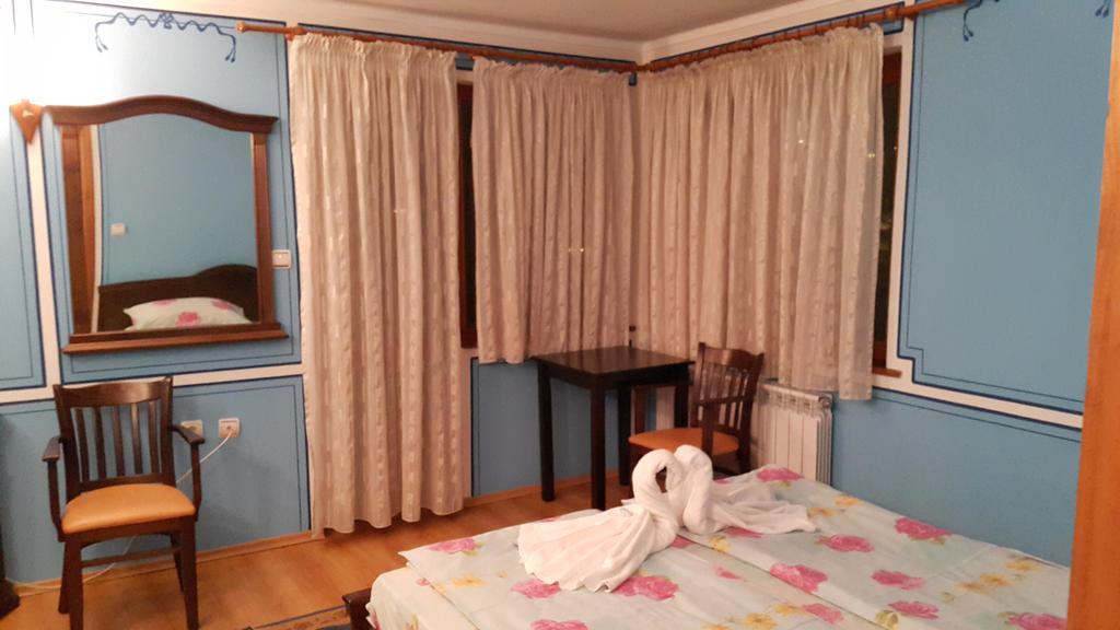 קופריבשטיצה Denis Guest House חדר תמונה