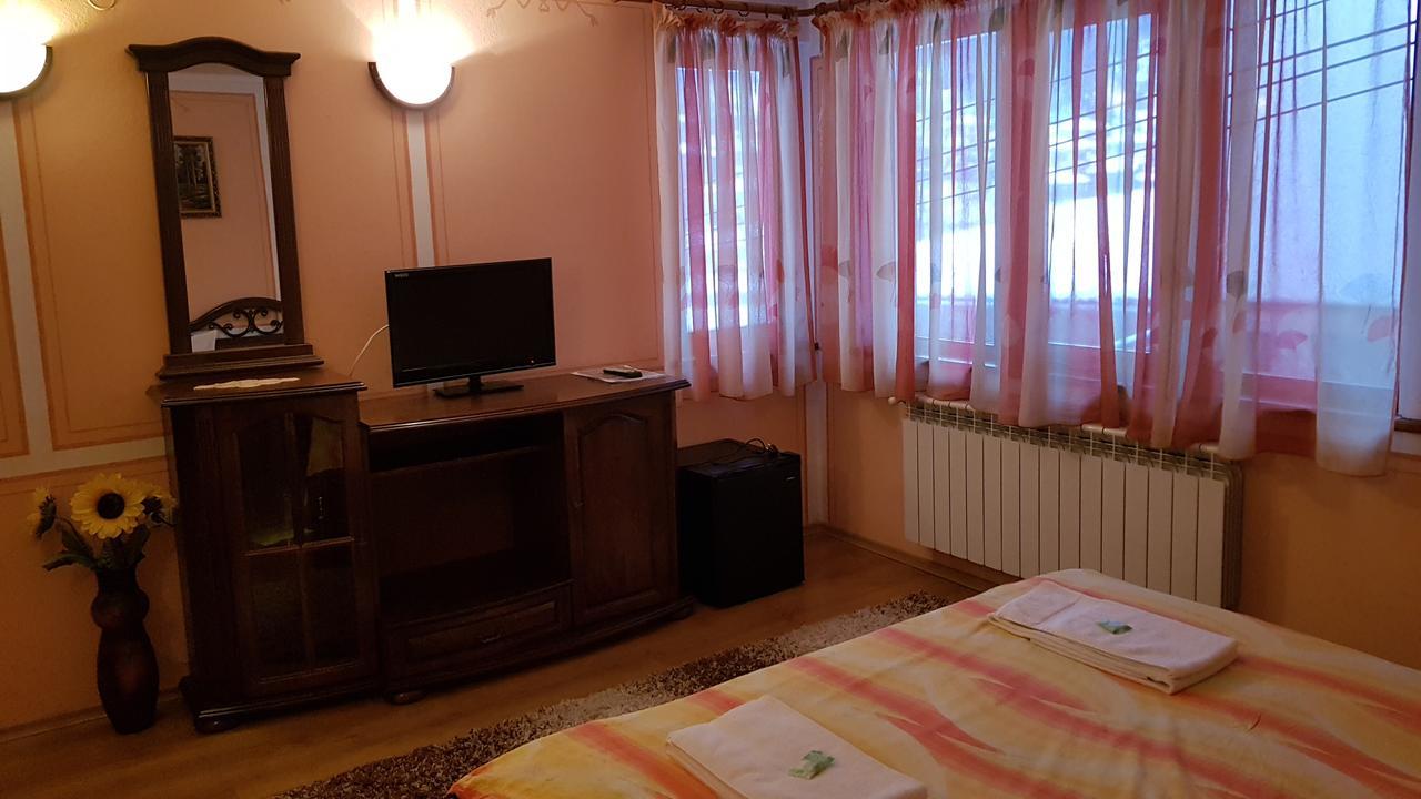 קופריבשטיצה Denis Guest House מראה חיצוני תמונה
