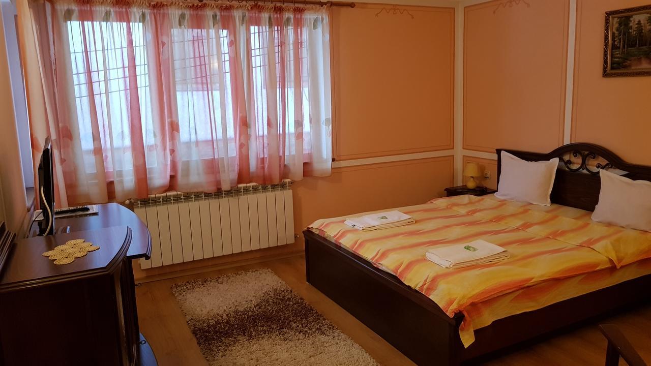 קופריבשטיצה Denis Guest House מראה חיצוני תמונה