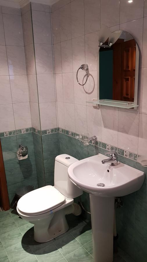 קופריבשטיצה Denis Guest House מראה חיצוני תמונה